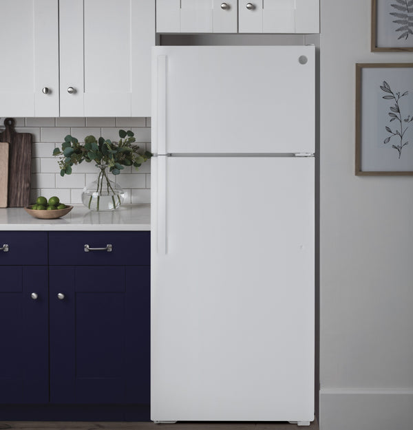 GE 15.6-cu ft Top-Freezer Refrigerator ( White )