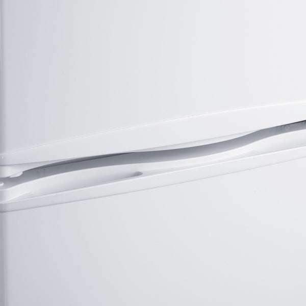 Avanti 4.1-cu ft Mini Fridge with Freezer ( White ) ENERGY STAR