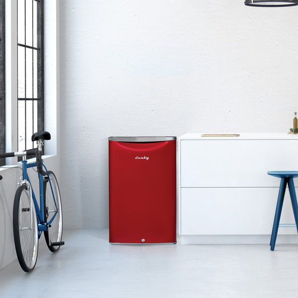 Danby 4.4-cu ft Mini Fridge ( Metallic Red ) ENERGY STAR