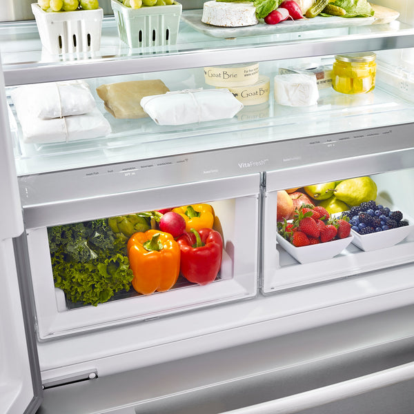 Bosch Counter-Depth 800 Series 21-cu ft 3 -Door French Door Refrigerator with Ice Maker with Water Dispenser ( Stainless steel ) ENERGY STAR Certified