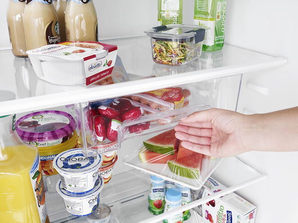 Whirlpool 19.1-cu ft Top-Freezer Refrigerator ( Black )