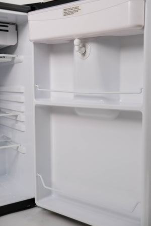 Frigidaire 4.5-cu ft Mini Fridge ( Black )