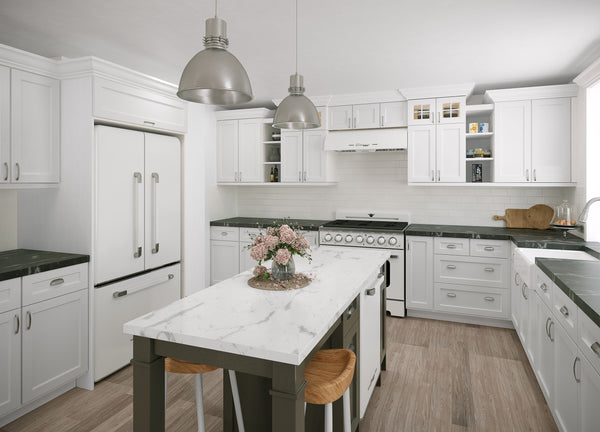 UNIQUE Classic Retro Counter-Depth 21.4-cu ft 3 -Door French Door Refrigerator with Ice Maker with Ice Dispenser ( Marshmallow White ) ENERGY STAR Certified