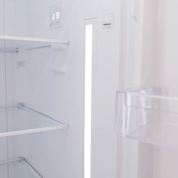 Avanti 14.8-cu ft Counter-Depth Top-Freezer Refrigerator ( White )