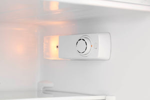 Hisense 4.4-cu ft Mini Fridge with Freezer ( Silver ) ENERGY STAR