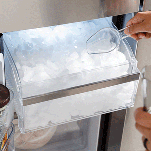 Cafe Counter-Depth 22.9-cu ft 4 -Door Smart Compatible French Door Refrigerator with Ice Maker with Water Dispenser ( Platinum Glass ) ENERGY STAR Certified