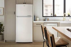 Whirlpool 16.3-cu ft Top-Freezer Refrigerator ( White )