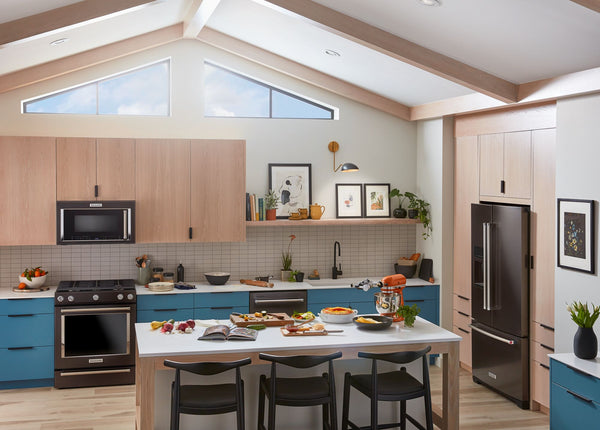 KitchenAid Standard-Depth 27-cu ft 3 -Door French Door Refrigerator with Water and Ice Dispenser ( Black ) ENERGY STAR Certified