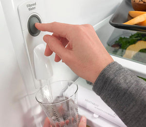 KitchenAid Standard-Depth 22.1-cu ft 3 -Door French Door Refrigerator with Ice Maker with Water Dispenser ( Black Stainless with PRINTSHIELD Finish ) ENERGY STAR Certified