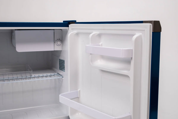 Frigidaire 1.6-cu ft Mini Fridge ( Blue )