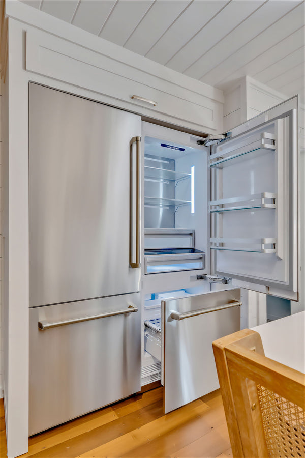 ZLINE KITCHEN & BATH Counter-Depth 32.2-cu ft 4 -Door Built-In French Door Refrigerator with Ice Maker with Water Dispenser ( Stainless Steel ) ENERGY STAR Certified